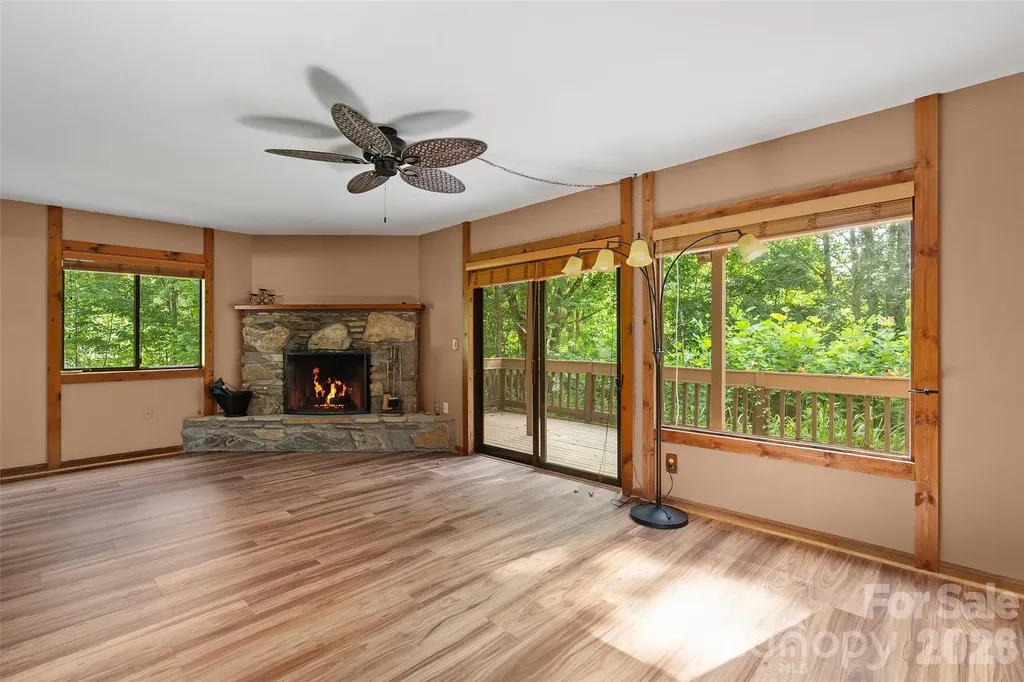 37 George Circle Maggie Valley NC 28751