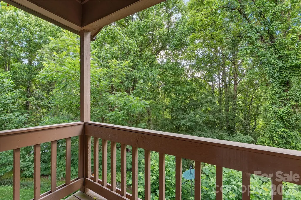 37 George Circle Maggie Valley NC 28751