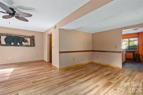 37 George Circle Maggie Valley NC 28751