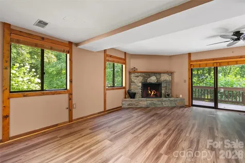 37 George Circle Maggie Valley NC 28751