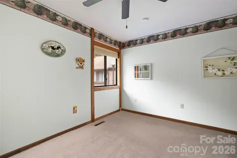 37 George Circle Maggie Valley NC 28751