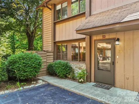 37 George Circle Maggie Valley NC 28751