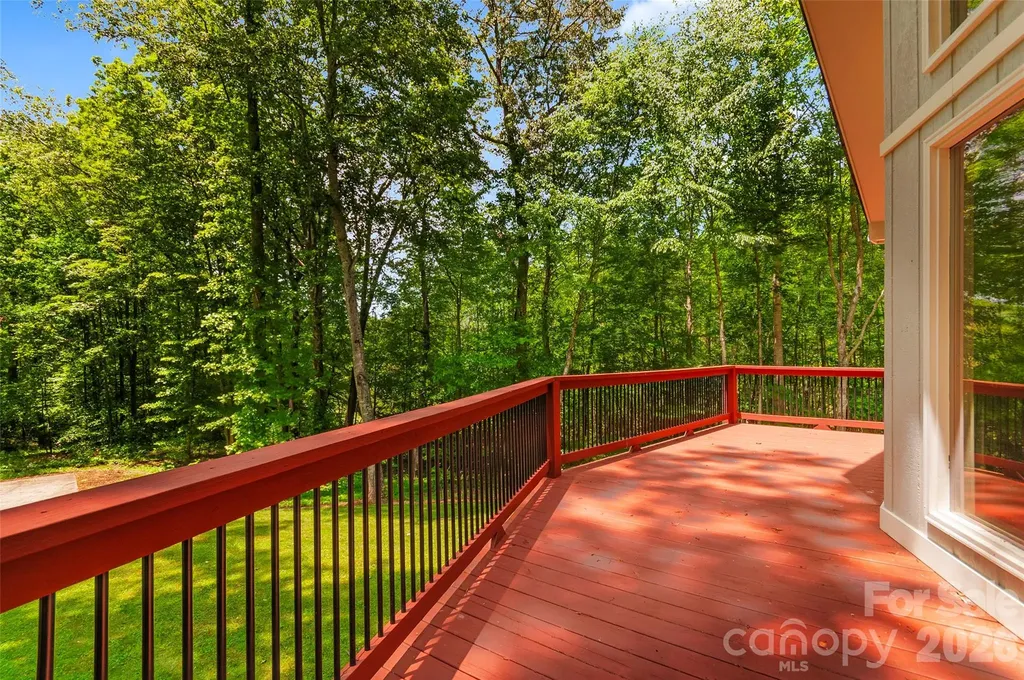 82 Sunburst Drive Waynesville NC 28786
