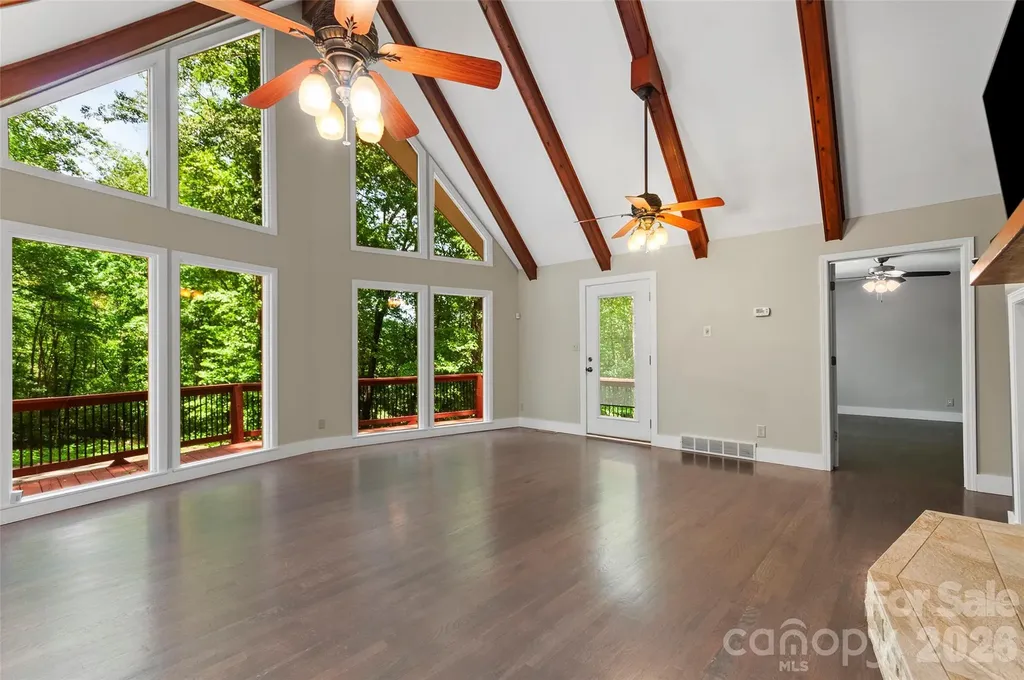 82 Sunburst Drive Waynesville NC 28786