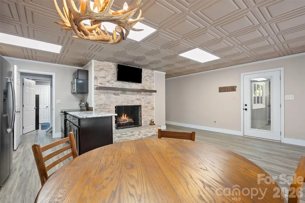 82 Sunburst Drive Waynesville NC 28786