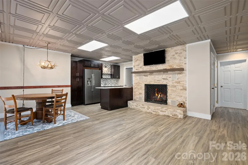 82 Sunburst Drive Waynesville NC 28786