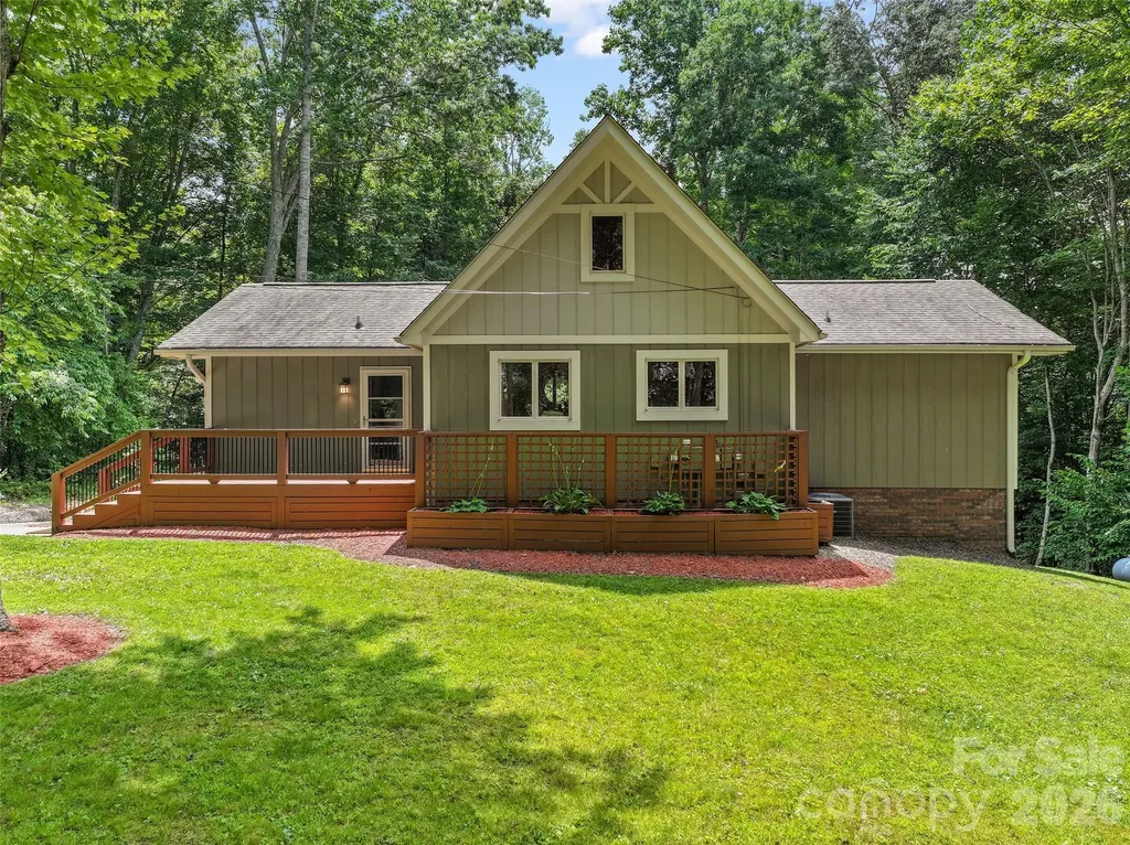 82 Sunburst Drive Waynesville NC 28786
