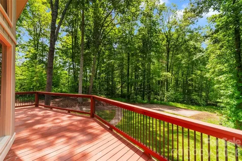 82 Sunburst Drive Waynesville NC 28786