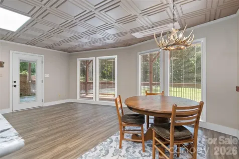82 Sunburst Drive Waynesville NC 28786