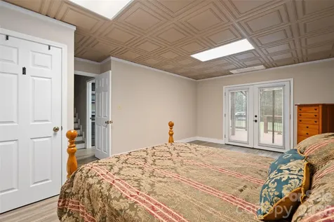 82 Sunburst Drive Waynesville NC 28786