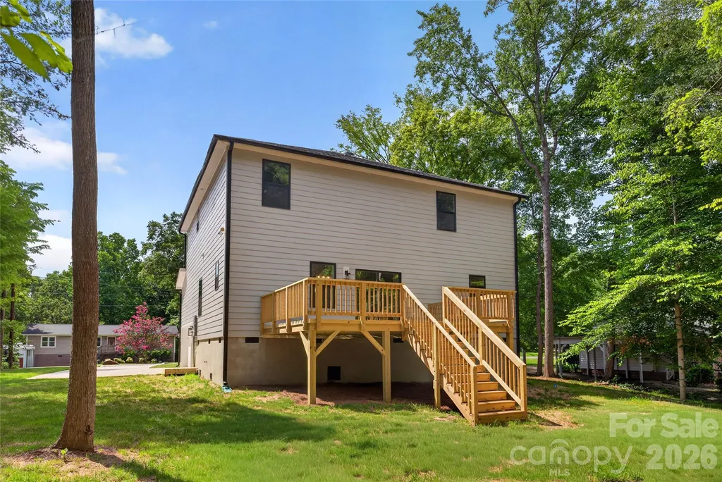 6087 Cambridge Drive Harrisburg NC 28075
