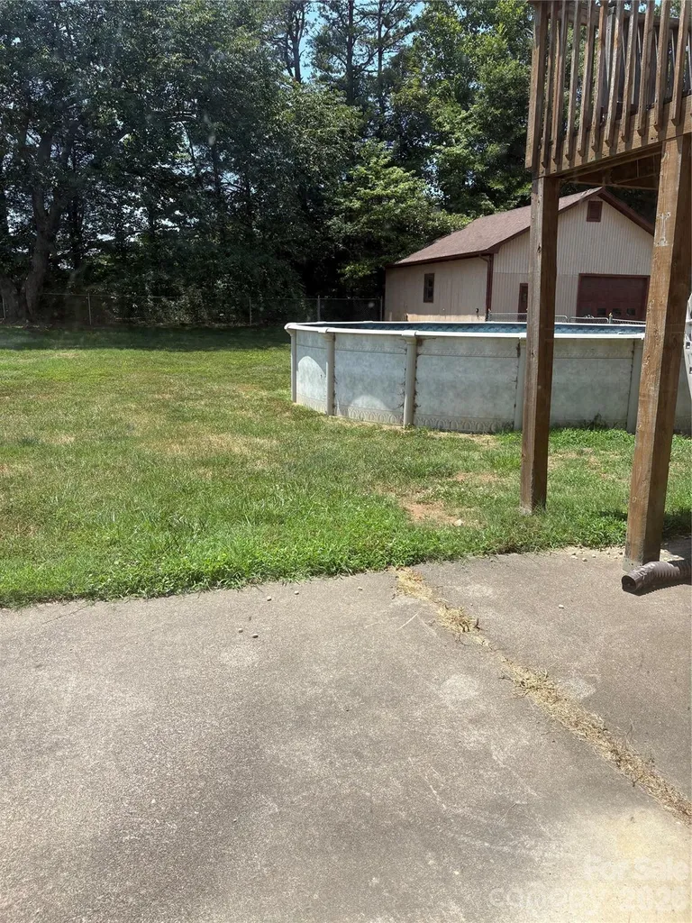 123 Valley Oaks Drive Advance NC 27006