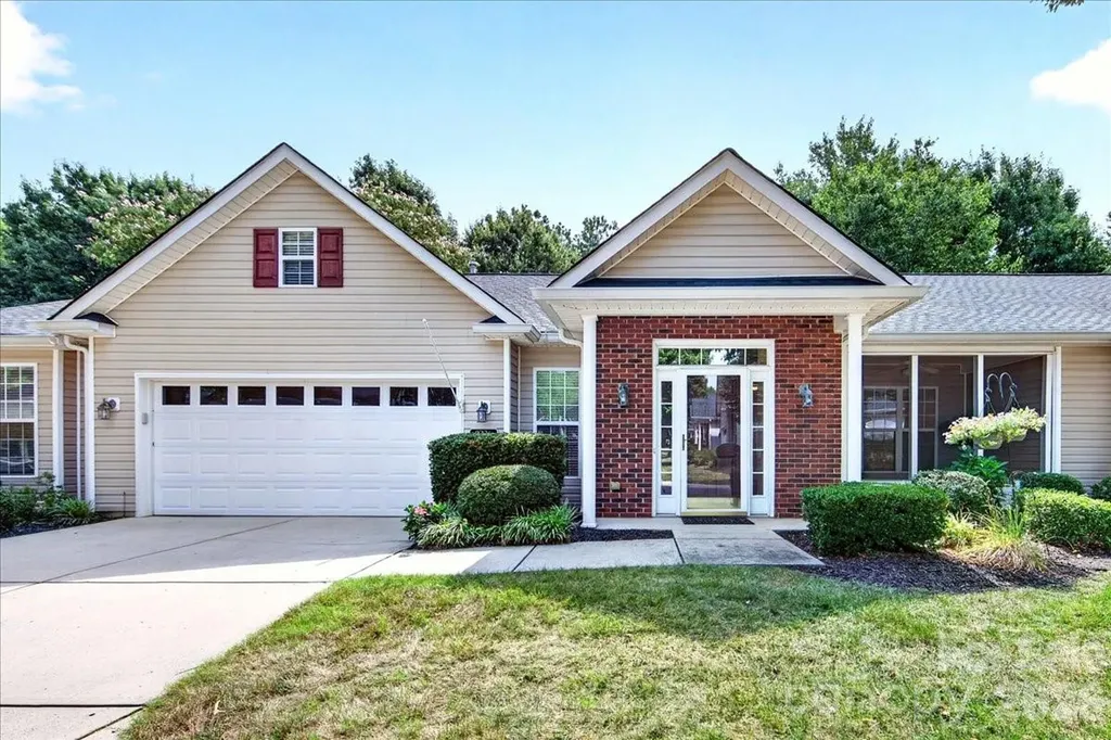 9236 Duckhorn Drive Charlotte NC 28277