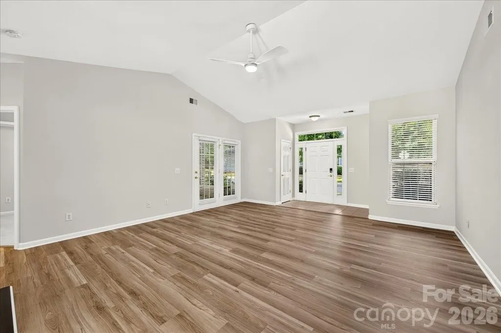 9236 Duckhorn Drive Charlotte NC 28277