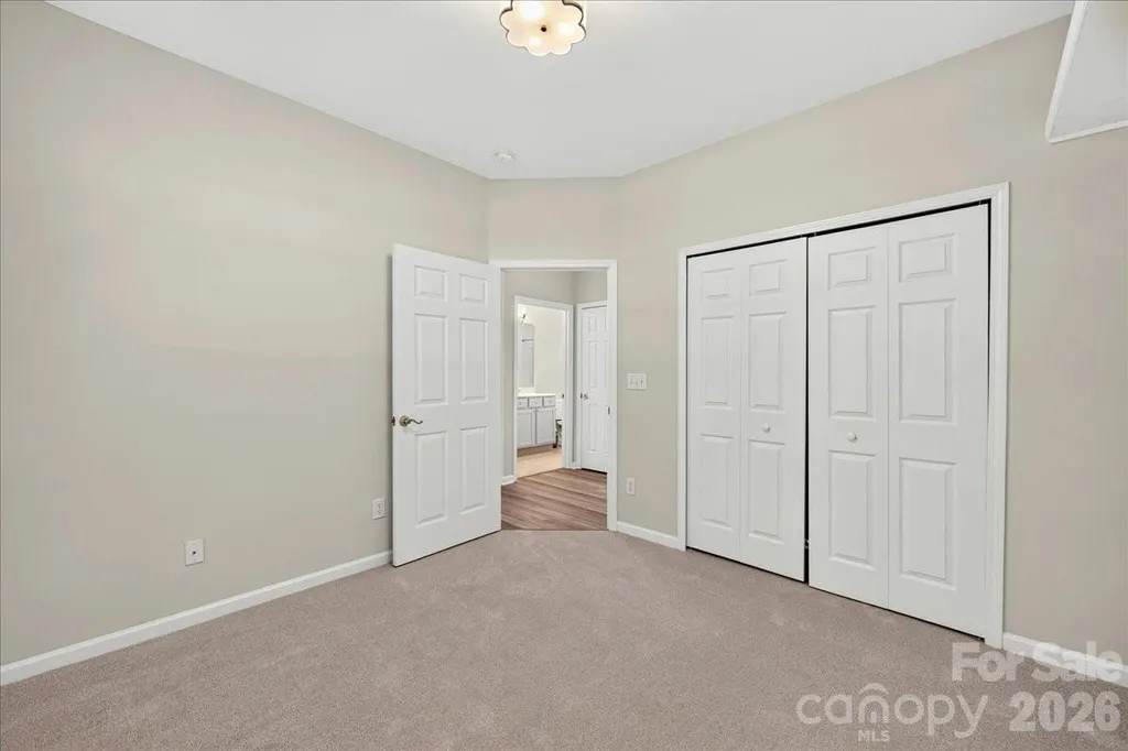 9236 Duckhorn Drive Charlotte NC 28277