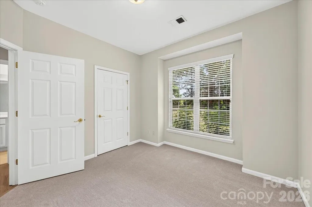 9236 Duckhorn Drive Charlotte NC 28277