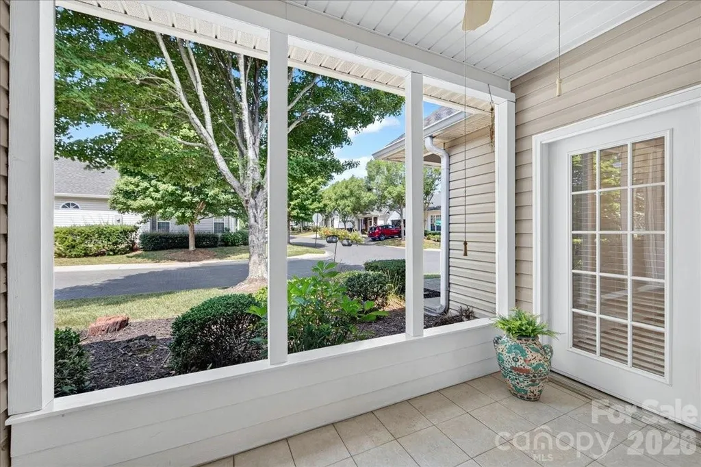 9236 Duckhorn Drive Charlotte NC 28277