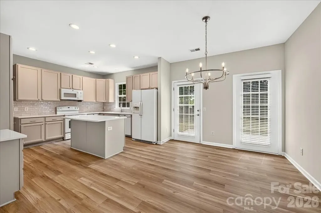 9236 Duckhorn Drive Charlotte NC 28277