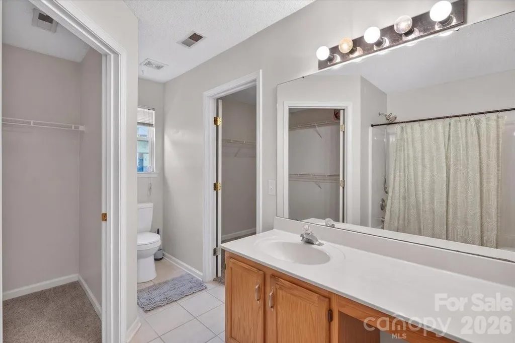 9207 Amy Drive Charlotte NC 28213