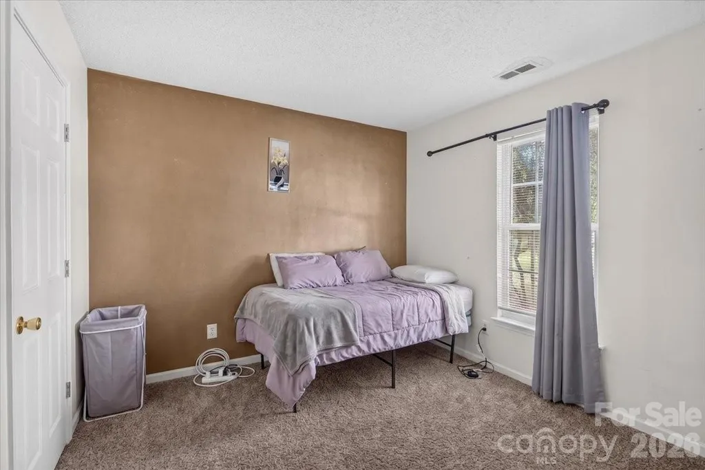 9207 Amy Drive Charlotte NC 28213