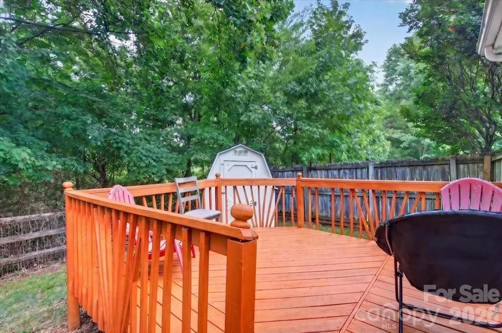 9207 Amy Drive Charlotte NC 28213