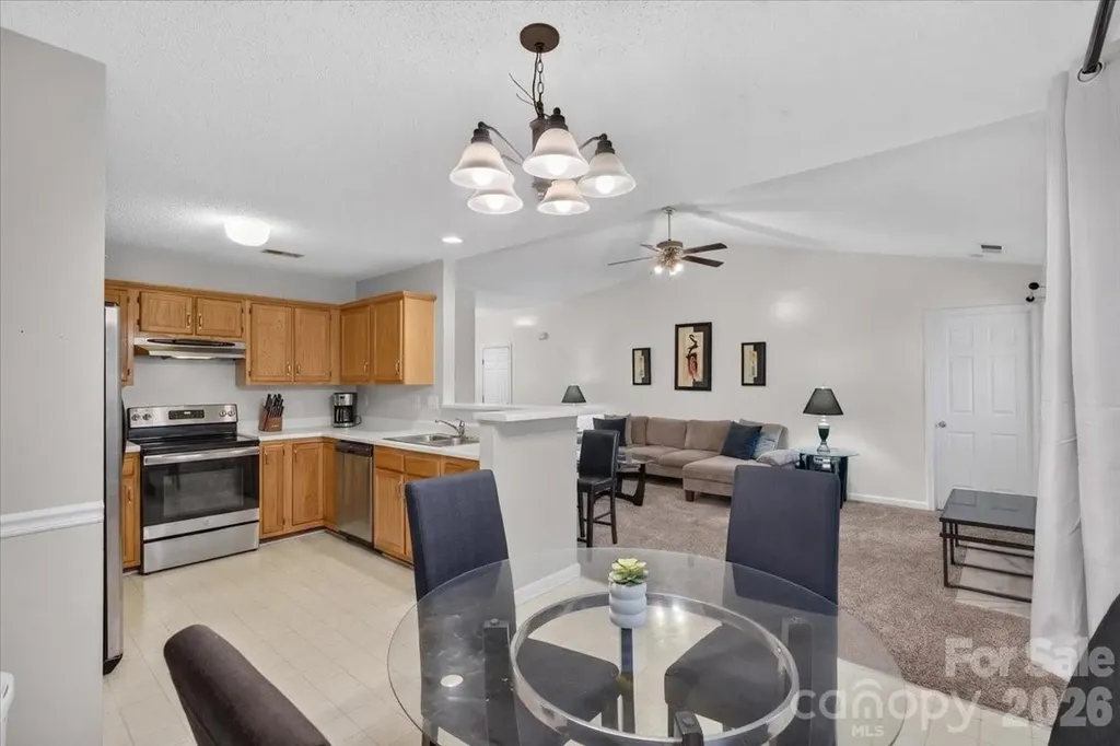 9207 Amy Drive Charlotte NC 28213