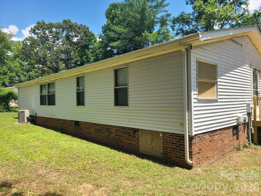 3111 Redbud Place Lenoir NC 28645