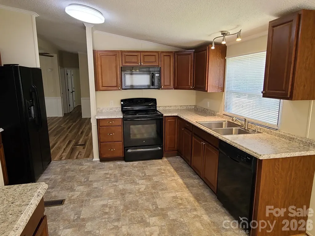 3111 Redbud Place Lenoir NC 28645