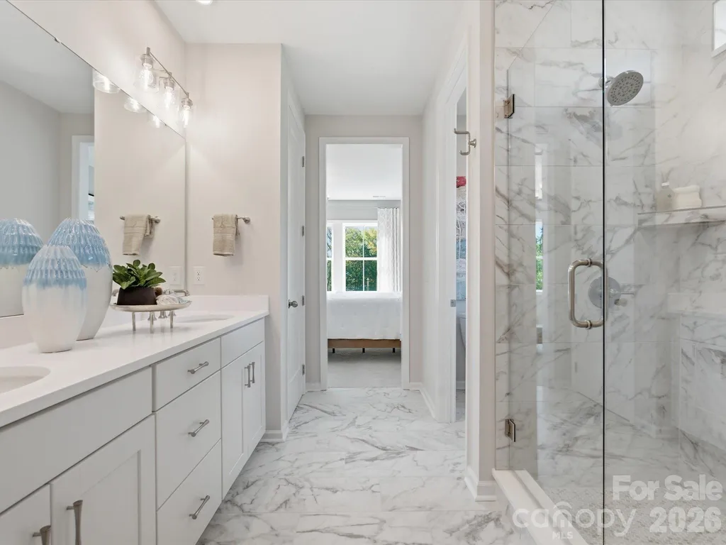 1323 Sandstar Lane Charlotte NC 28226