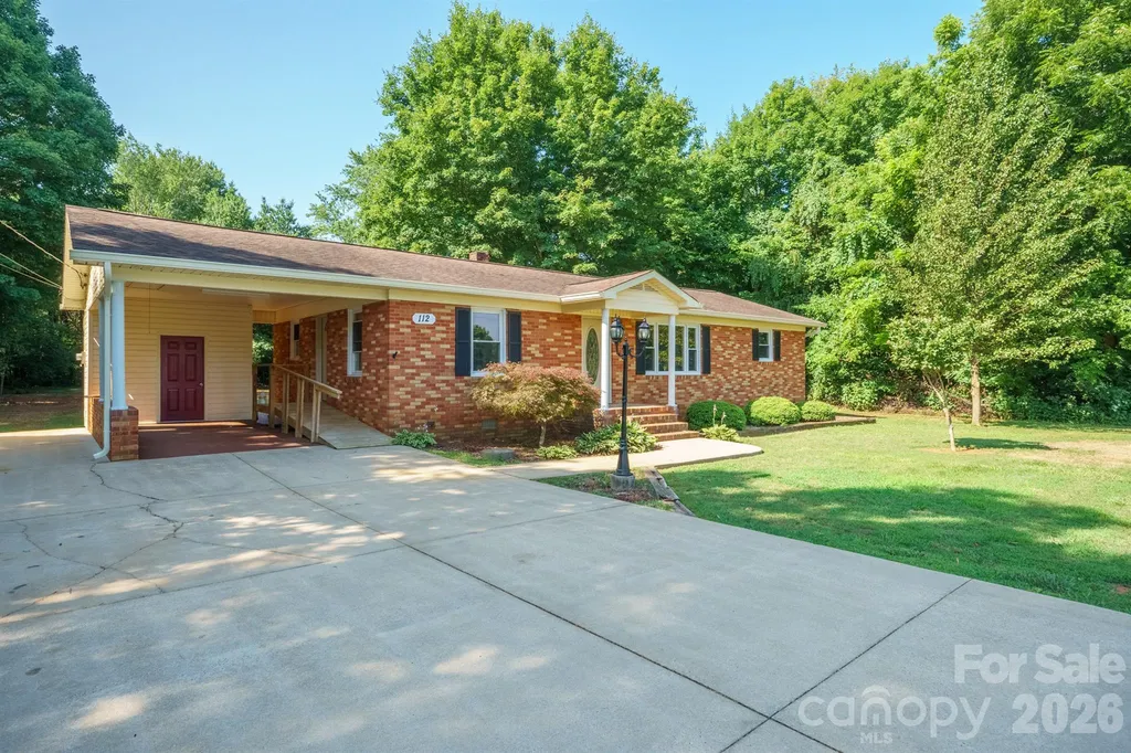 112 Summers Farm Road Statesville NC 28625
