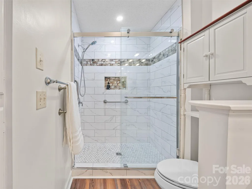 303 White Oak Drive Hendersonville NC 28791