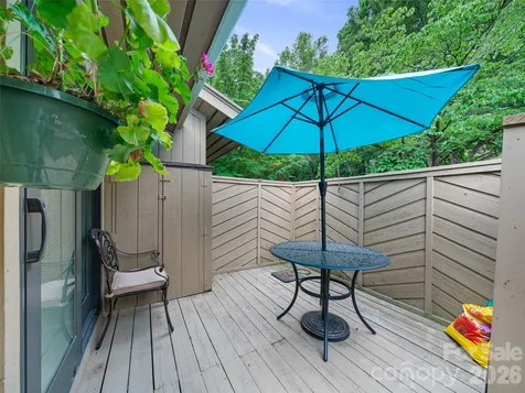 303 White Oak Drive Hendersonville NC 28791