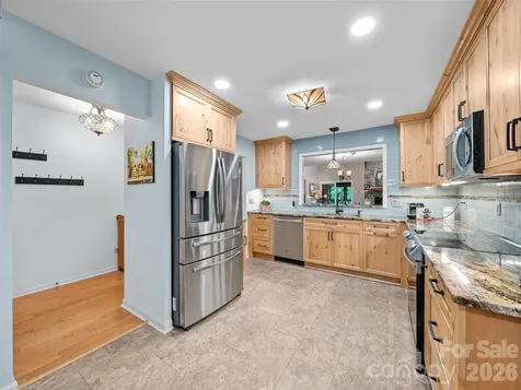 303 White Oak Drive Hendersonville NC 28791