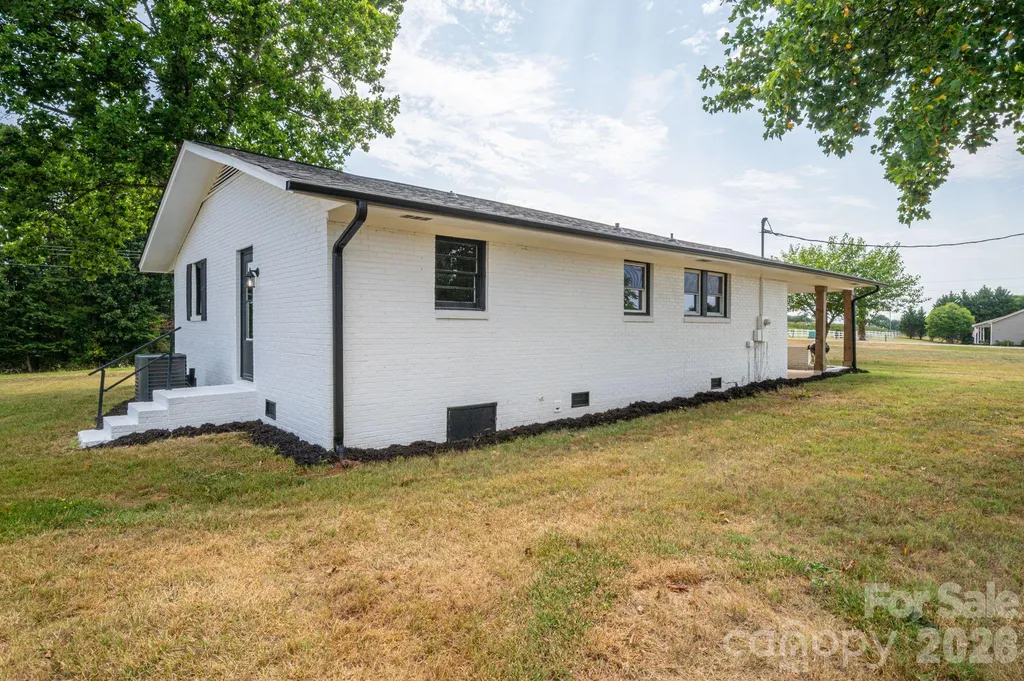 3331 Hog Hill Road Vale NC 28168