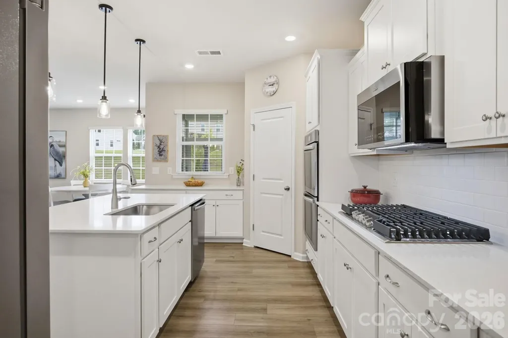 106 Hollywood Court Troutman NC 28166