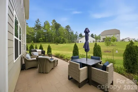 106 Hollywood Court Troutman NC 28166