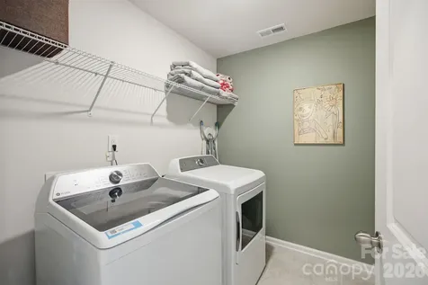 106 Hollywood Court Troutman NC 28166