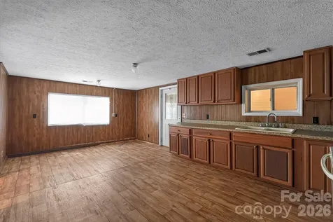 4494 Market Street Loris SC 29569