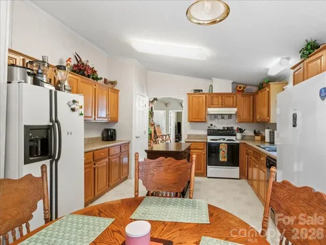 98 Cardinal Lane Burnsville NC 28714