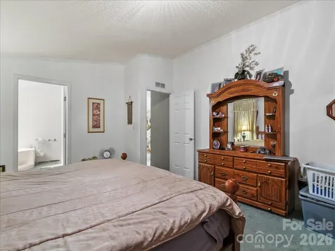 98 Cardinal Lane Burnsville NC 28714