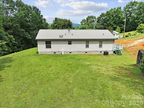 98 Cardinal Lane Burnsville NC 28714
