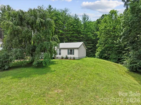 98 Cardinal Lane Burnsville NC 28714