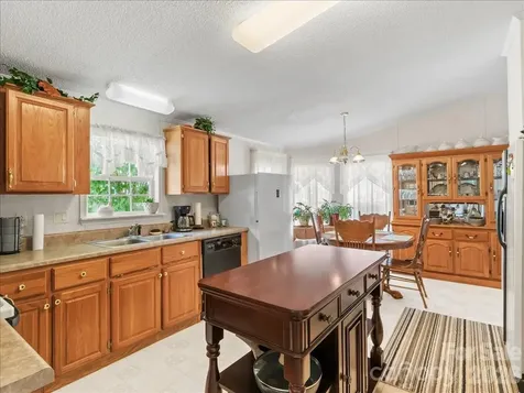 98 Cardinal Lane Burnsville NC 28714