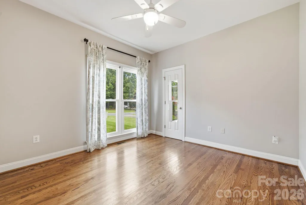 1423 Porch Swing Lane Matthews NC 28104