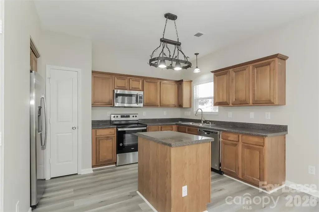 6702 Chieftain Drive Charlotte NC 28216