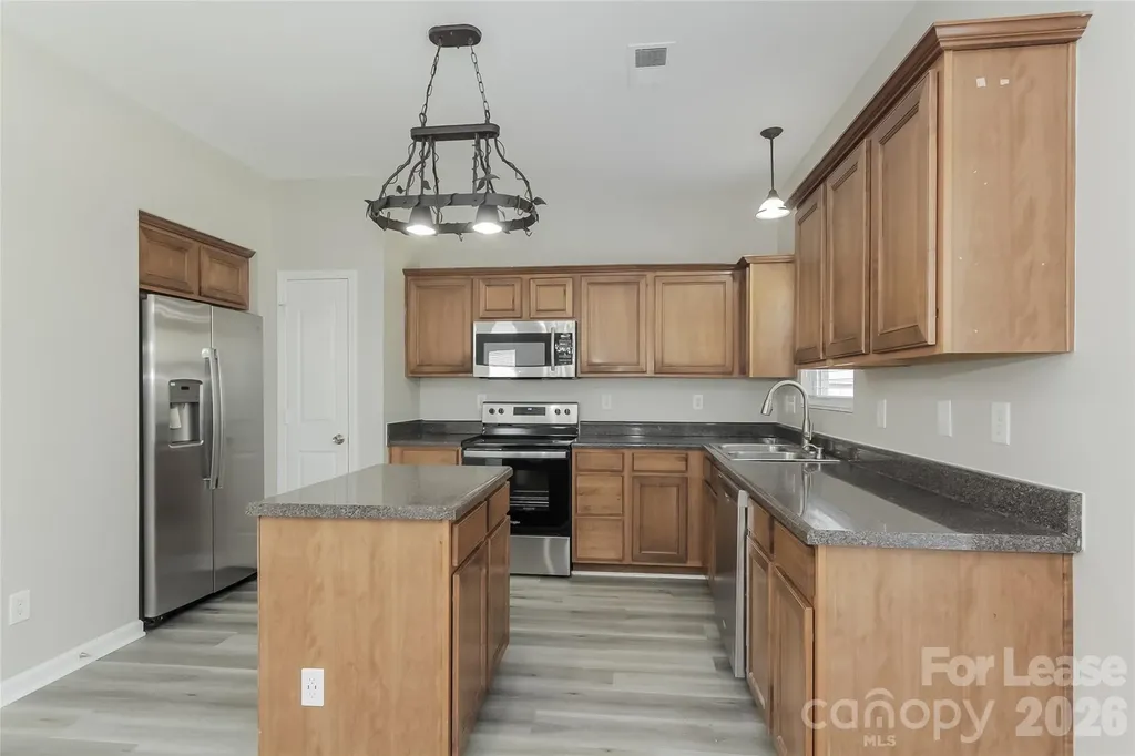 6702 Chieftain Drive Charlotte NC 28216