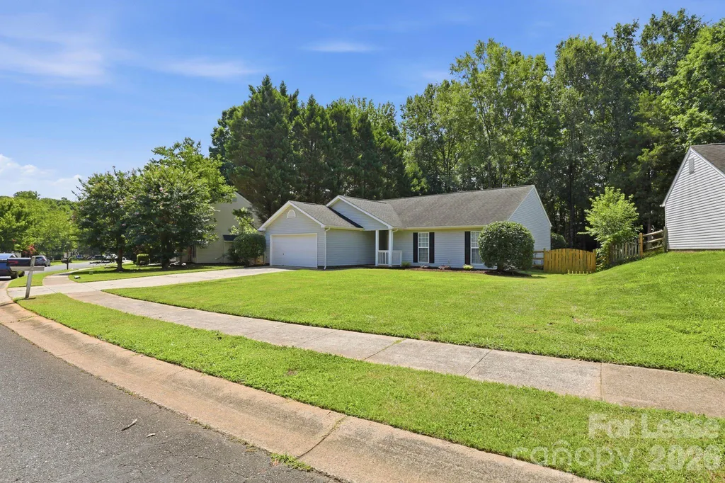 13114 Woodland Farm Drive Charlotte NC 28215