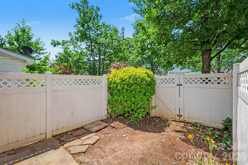 6414 Mallard View Lane Charlotte NC 28269