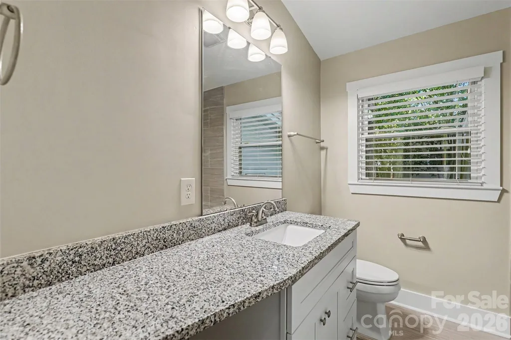 1338 Edgewater Drive Charlotte NC 28210