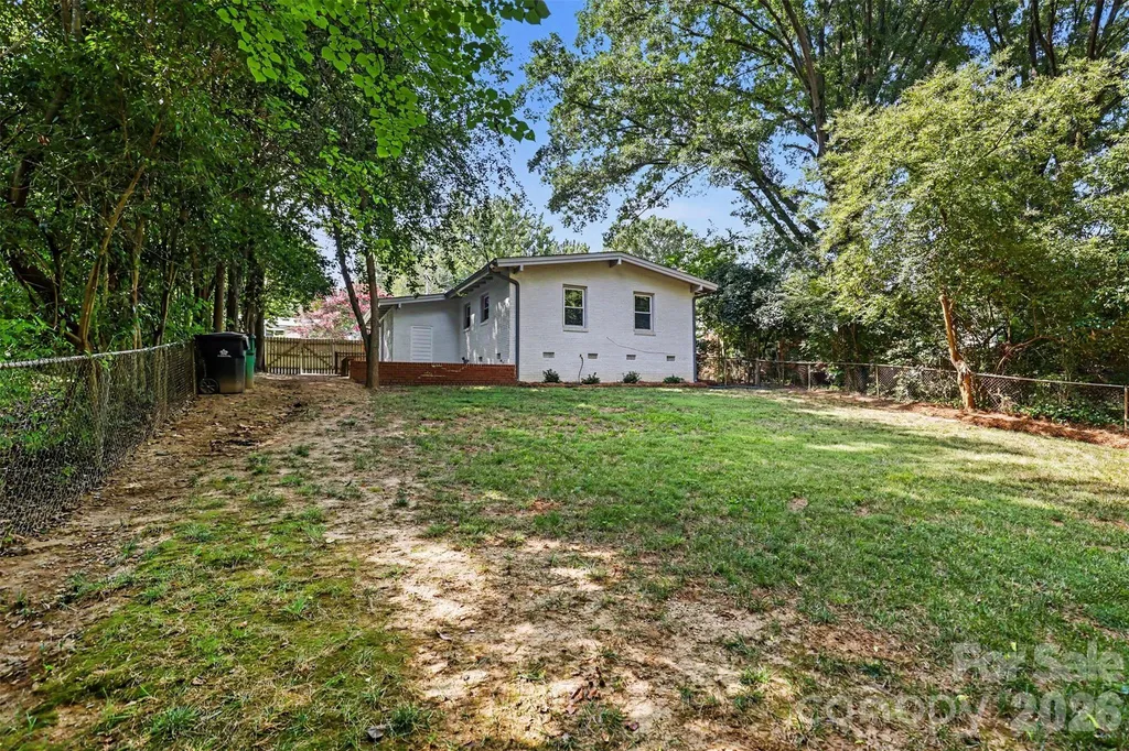 1338 Edgewater Drive Charlotte NC 28210